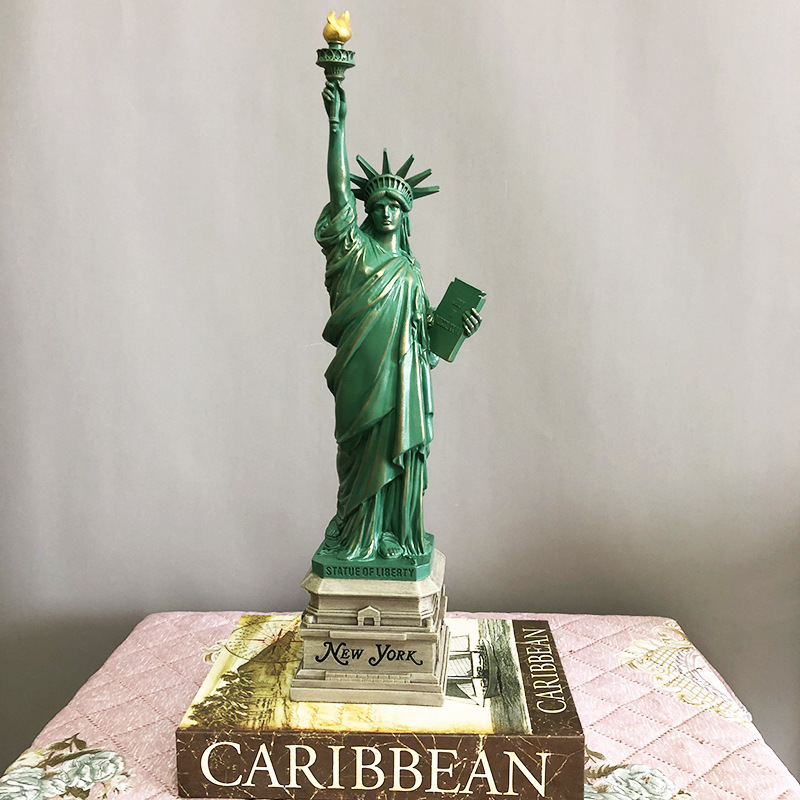 Statue of Liberty Model Desk A – Home Decor New York Bewertung und Preis