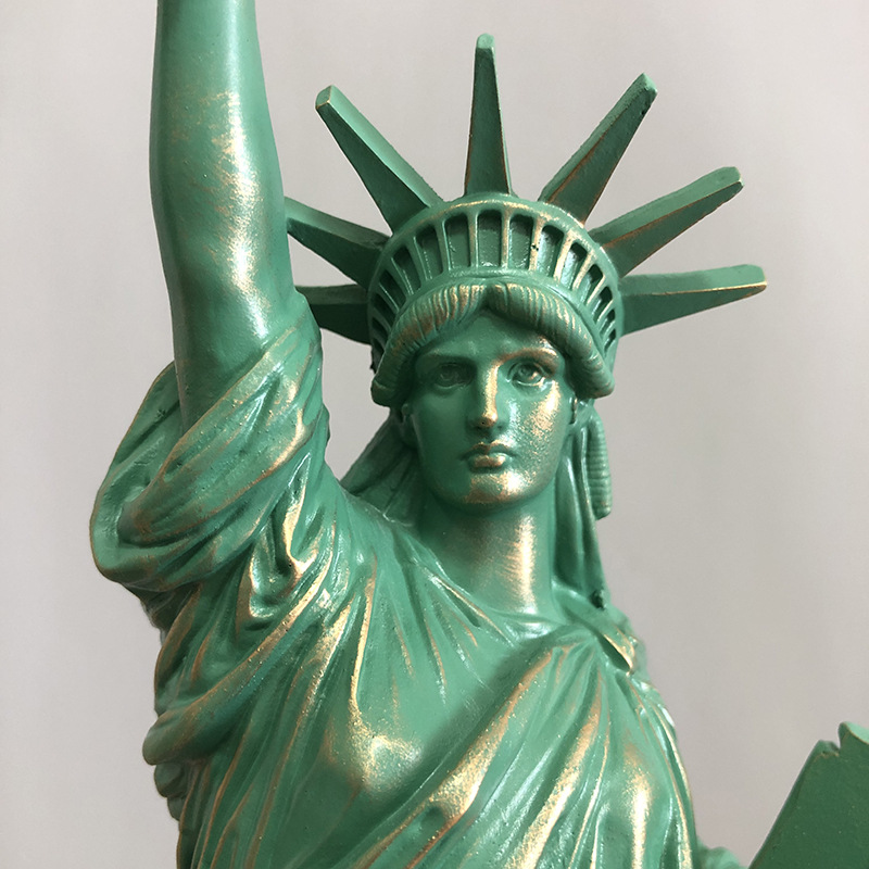 Statue of Liberty Model Desk A – Home Decor New York Bewertung und Preis