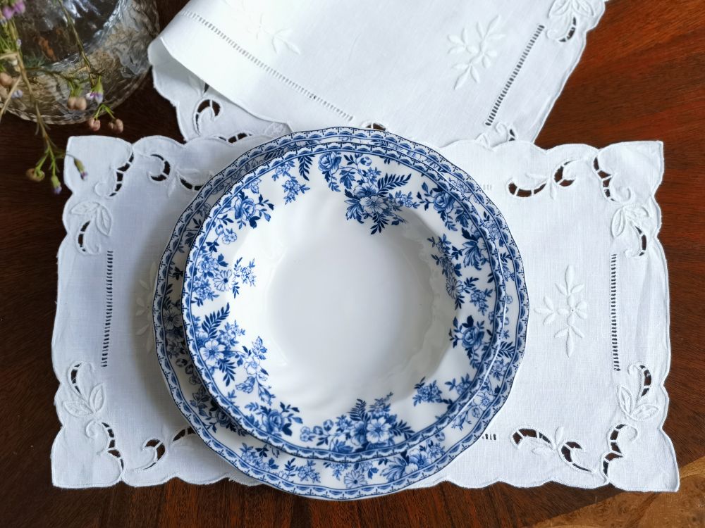 @Camellia Casa Handmade Embroi – Linen Table Runner Bewertung und Preis