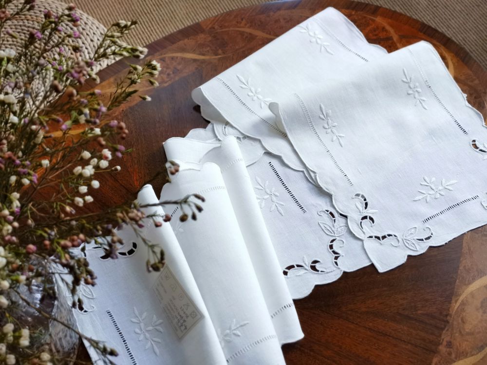 @Camellia Casa Handmade Embroi – Linen Table Runner Bewertung und Preis
